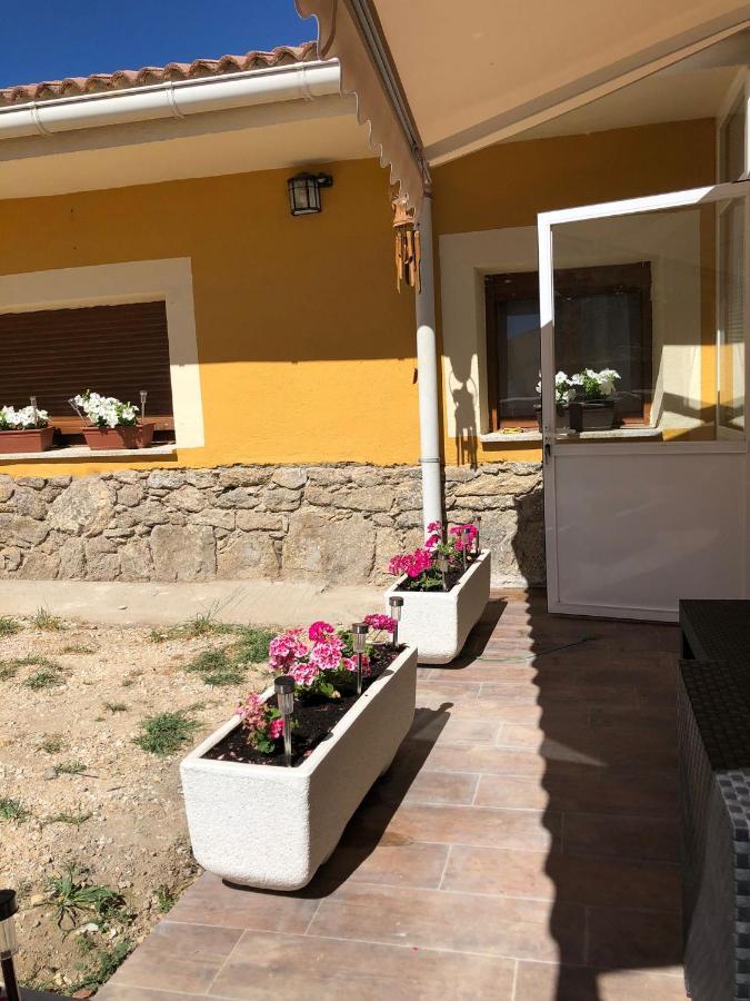Casa Rural Los 7 Pinos De Gredos Navarredonda de Gredos Exteriör bild