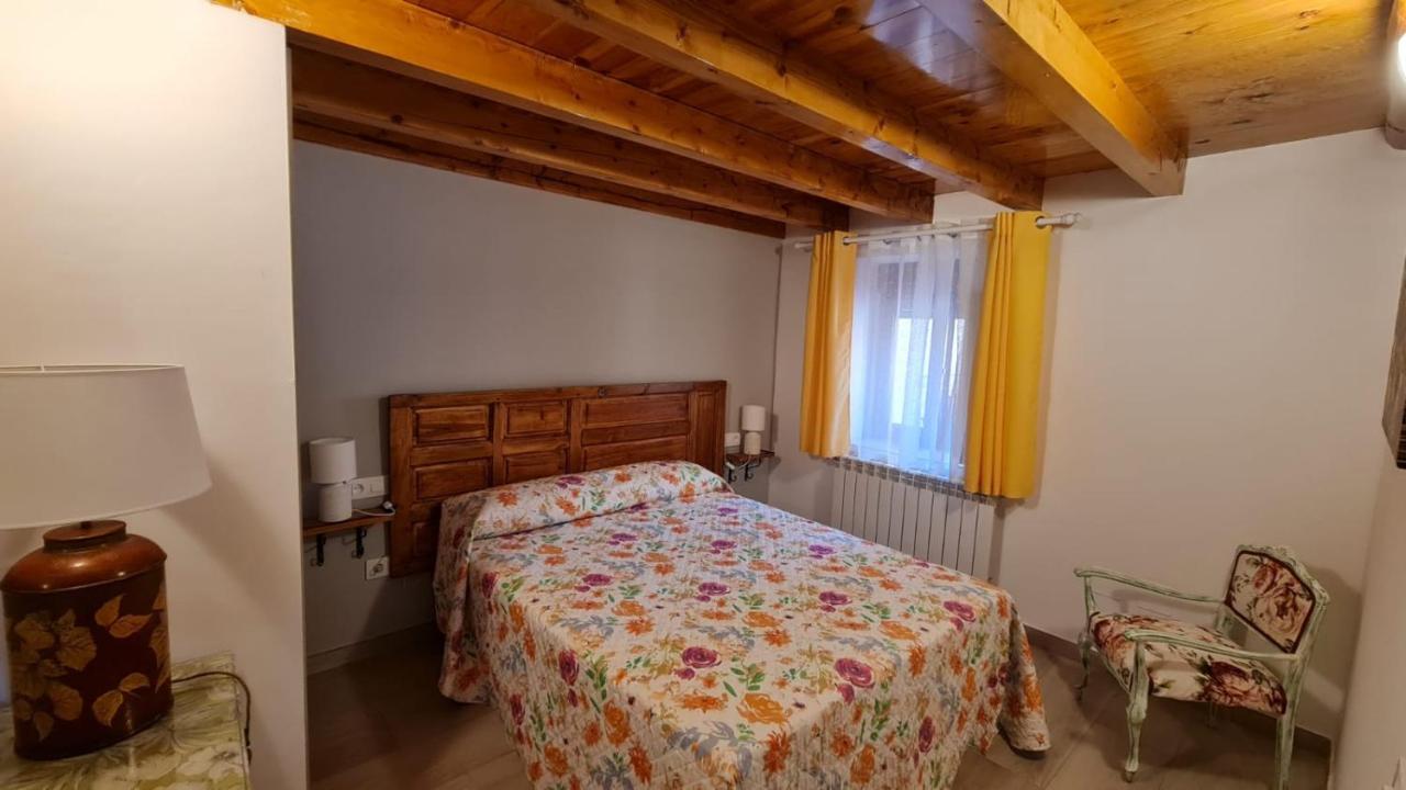 Casa Rural Los 7 Pinos De Gredos Navarredonda de Gredos Exteriör bild